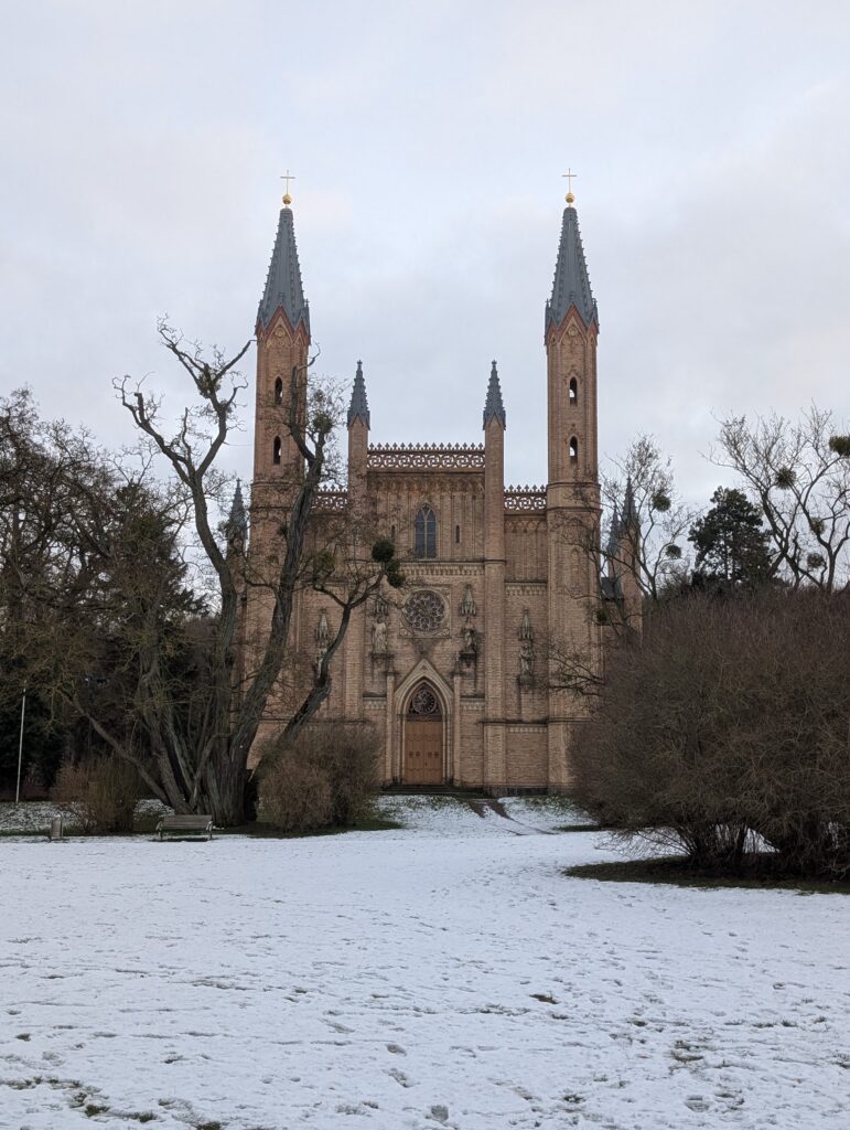 Schlosskirche Neustrelitz Ausflugstipps an der Mecklenburgischen Seenplatte von Mirow bis Müritz und Neustrelitz