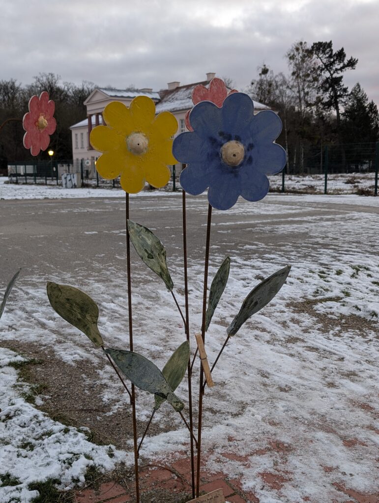 Kunstwerk Blumen am Schlossgarten Neustrelitz