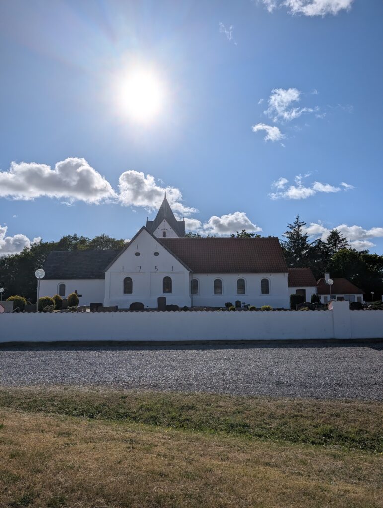 Römö Kirche im Dänemark Inselurlaub an der Nordsee