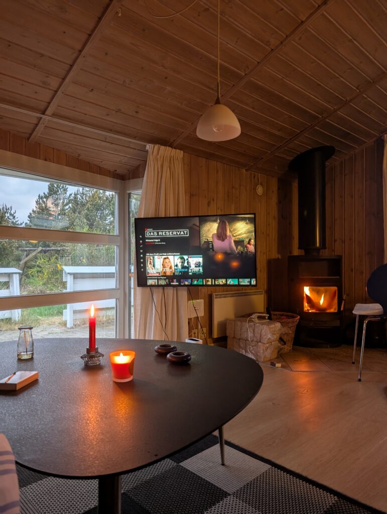 gemütlicher Abend im Ferienhaus Dänemark Inselurlaub an der Nordsee